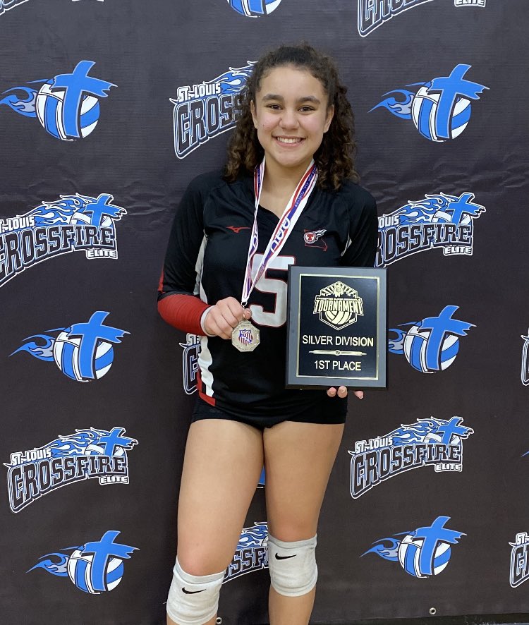 I had great time competing in the St. Louis Crossfire Elite volleyball tournament this weekend. We started off losing 5 close sets but turned it around to finish strong the rest of the way. It’s not always how you start but how you finish! #Tamalesvolleyball 🥇🏐