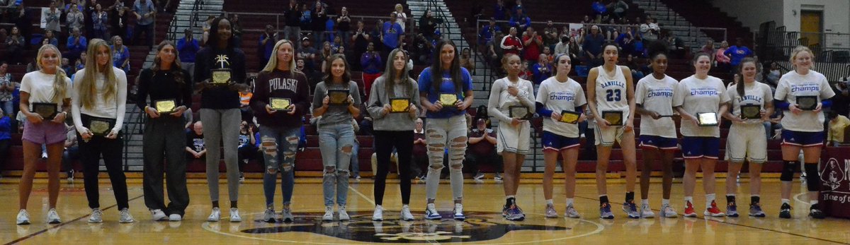 Advocate_Sports's tweet image. The all-12th Region Tournament team (L-R):
Kennedy Creekmore, McCreary Cent.; Isabella Lewis, W. Jessamine; Grace Bruner, Somerset; Grace Mbugua, Danville Christian; Aubrey Daulton and Madeline Butcher, Pulaski Co.; Ayden Smiddy and Peyton Acey, @SWLadyWarriors ... (1/2)