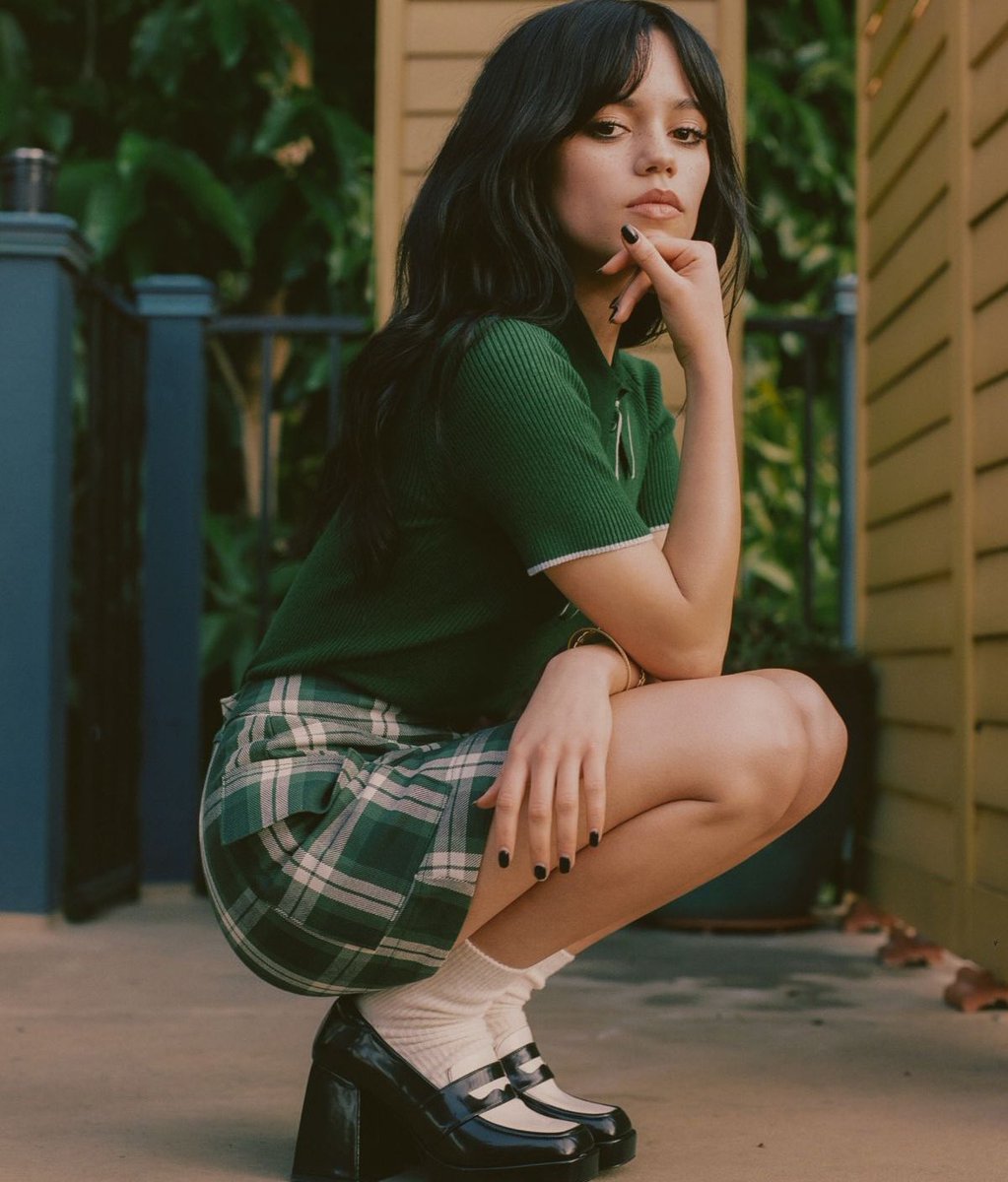 FilmUpdates's tweet image. Camila Mendes and Jenna Ortega to lead @A24 film, ‘ALBA’. 

The project will be produced by Margot Robbie’s LuckyChap Entertainment. Camila Mendes will also produce the film.

(geekvibesnation.com/camila-mendes-…)