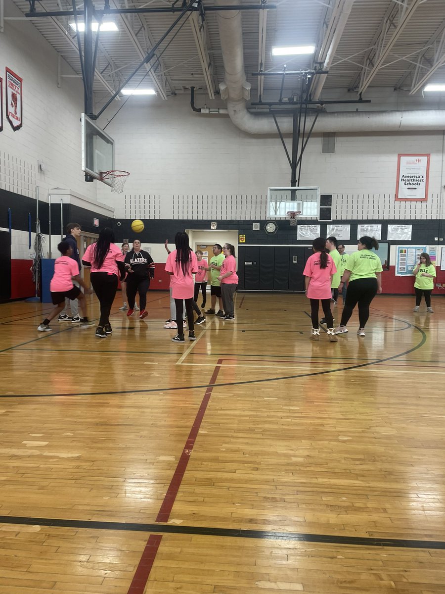 Maria Gonzales (@_msgonzales_) on Twitter photo Had SO much fun today at Buddy League Basketball!🏀 It’s great to be back! #d100inspires <a href="/BerwynSouth100/">Berwyn South District 100</a> Had SO much fun today at Buddy League Basketball!🏀 It’s great to be back! #d100inspires <a href="/BerwynSouth100/">Berwyn South District 100</a>