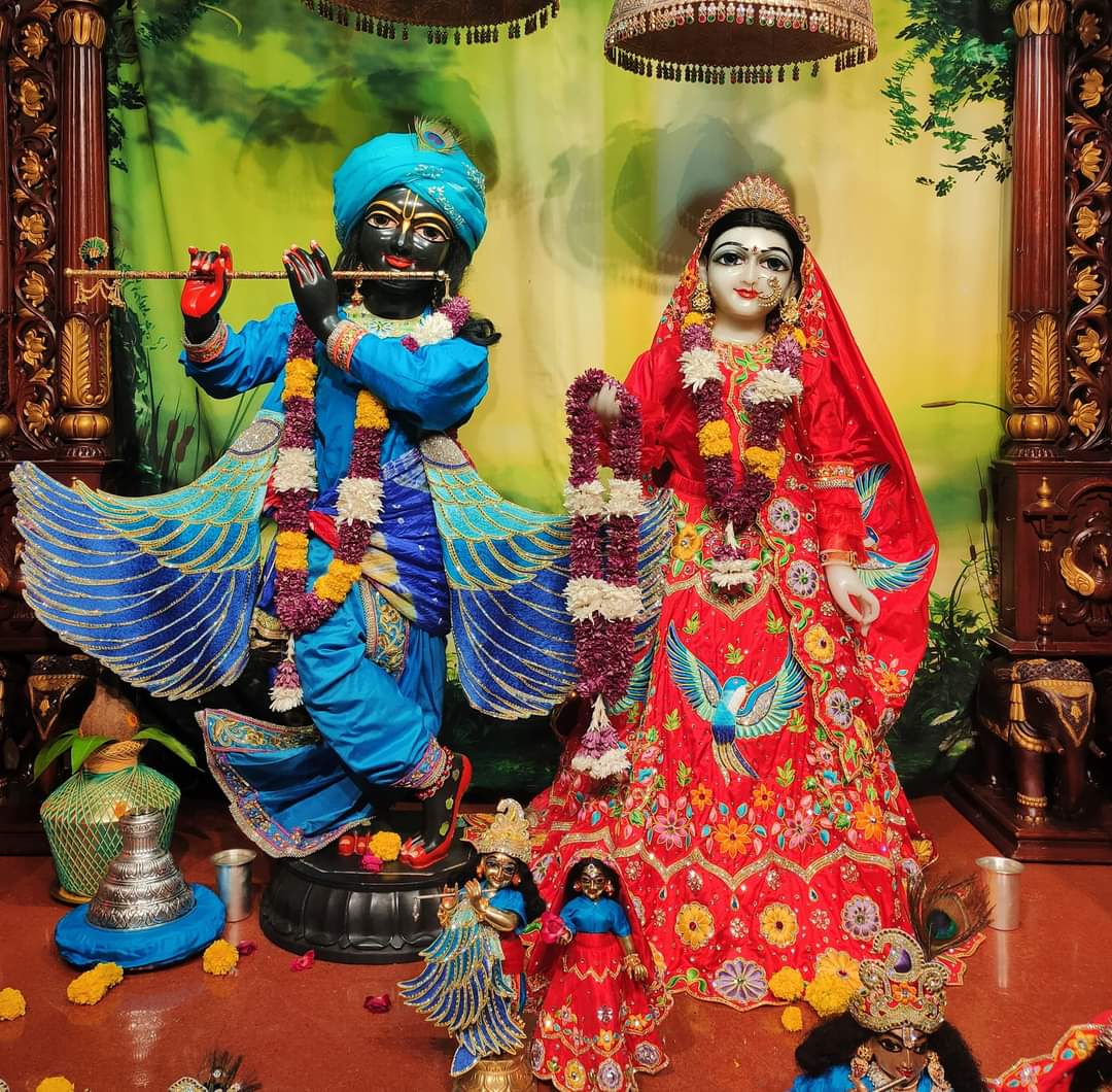 Sri Radha Madhav Mangala Darshan - March 06, 2023