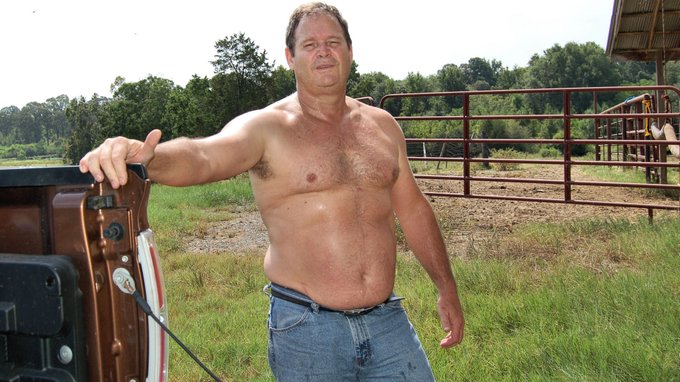 Hairybear Rancher from https://t.co/uDvNgxouOP galleries  --  #farm #farmers #musclecub #muscledad #muscletop