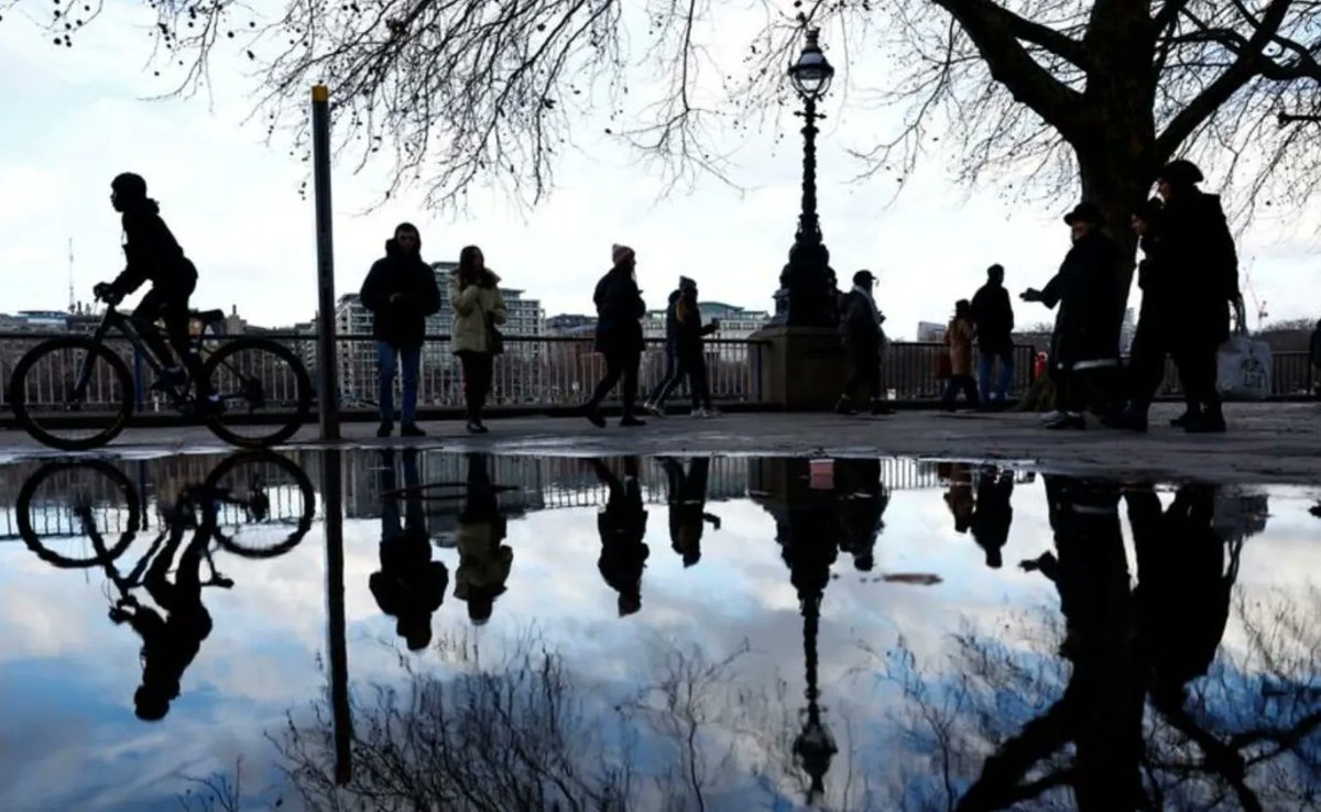 VisionCulture's tweet image. More than half of the world's population will be #overweight or #obese by 2035 without significant action, according to a new report. buff.ly/3IK2AFV