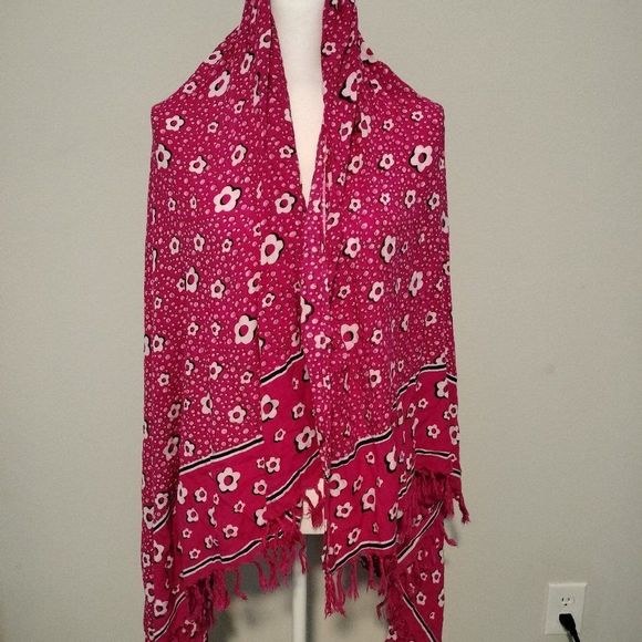 So good I had to share! Check out all the items I'm loving on <a href="/Poshmarkapp/">Poshmark</a> #poshmark #fashion #style #shopmycloset #alfani #vince: posh.mk/dsOGWHOWVxb