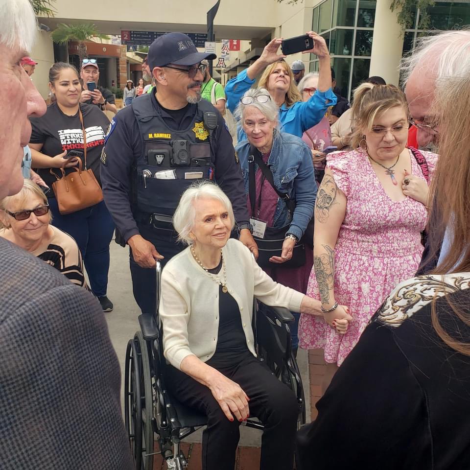 OurRev305's tweet photo. What do we think Bernie Sanders + Linda Ronstadt talked about when they crossed paths at the Tucson book festival?
#FeelTheBern #ReadTheBern https://t.co/kYk6e1kfUl