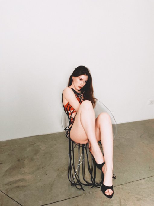 🥰 New hot content on https://t.co/p0Wfuqwt3J https://t.co/cCGE34KIc7