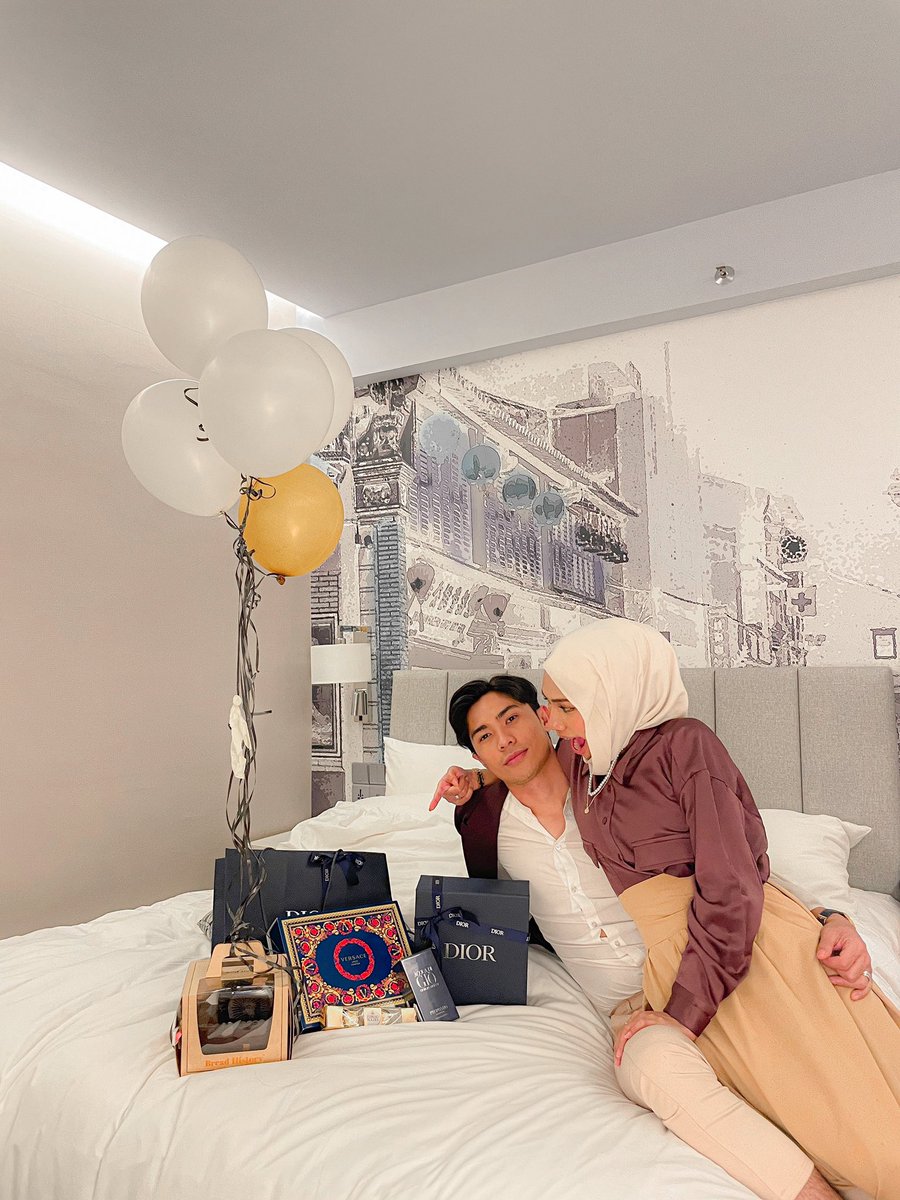 Atifalias's tweet image. Old enough to know better but still young enough to get away with it. Thankyou sayang for celebration. Thankyou for everything 🥺 Ilysm 💓