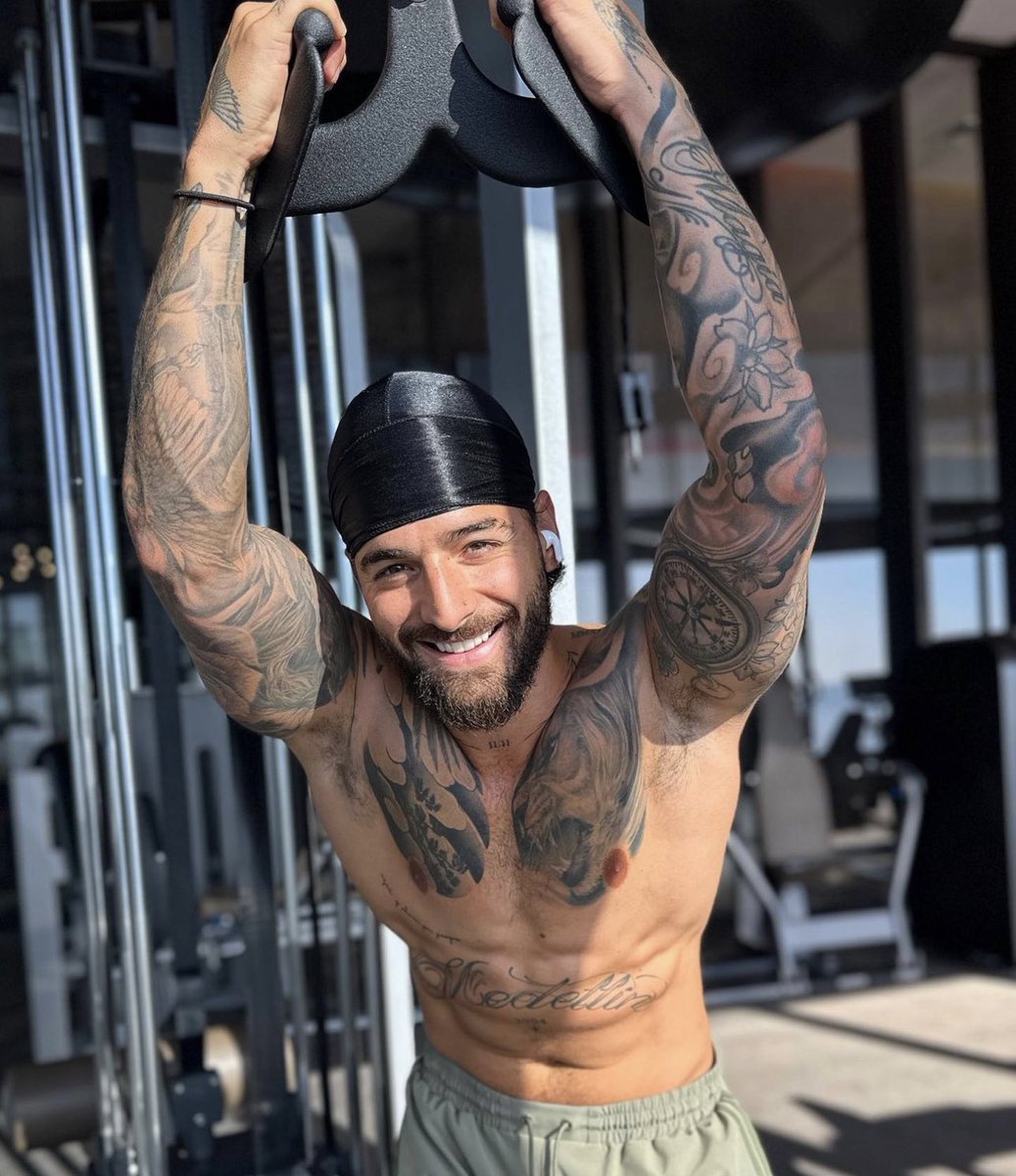 Pop Crave on Twitter "Maluma looks handsome in newly shared photos."