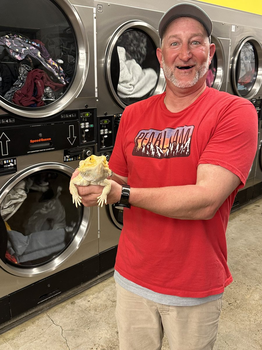 You never know what you are going to run into on a Sunday night at the laundromat in Florida