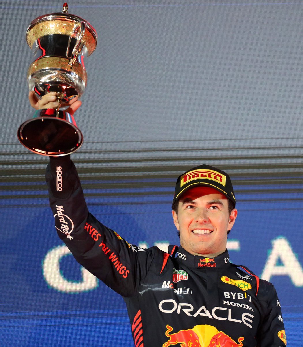 SChecoPerez's tweet photo. Excelente inicio de Campeonato.
Gran trabajo de #HondaRacing #RedBullRacing 
A cargar pilas para volver con todo para Arabia Saudita. 💪 https://t.co/y8h5R5mHKx