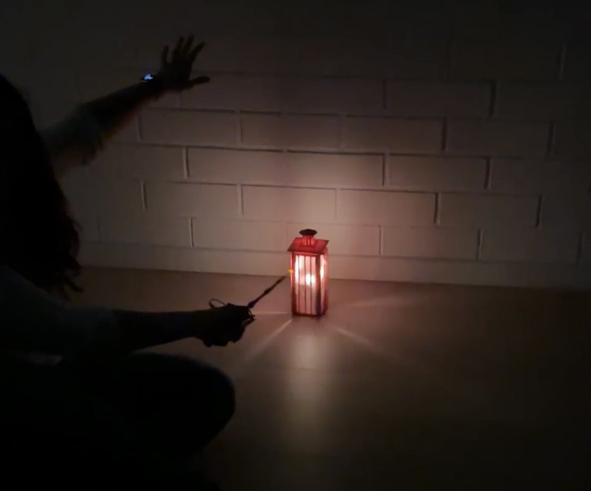elenavercher's tweet image. lumos!✨

here&apos;s the @instructables for creating props as Hagrid&apos;s Lantern &amp;amp; Elder Wand in @tinkercad and make them interactive using @microbit_edu

▶️ instructables.com/Hagrids-Intera…

and we&apos;re one of the finalists in the #BlockCode contest... wish us luck!🤞🏼✨✨✨

#StorytellingRobots