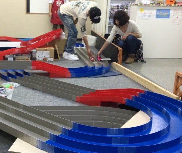KAORU_DOLPHIN's tweet photo. インスタのタミヤ公式でまぐろっちみたいな人が優勝した動画流れてきたらまぐろっちだった👍️✨でもみーやんが一番強いんだぜ笑 https://t.co/8wwznsnz9k