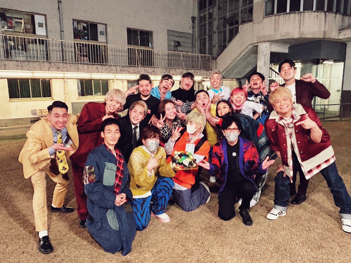 Fqg9N5LaYAA8zeZ?format=jpg&name=orig