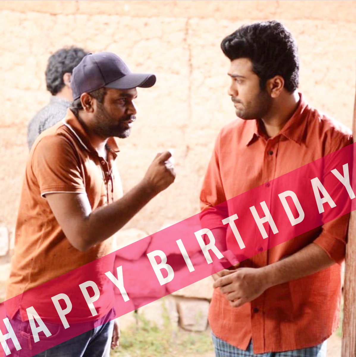 B.kishore (@im_kishorudu) on Twitter photo Many many happy returns of the day! 💐Happy Birthday! ❤️ <a href="/ImSharwanand/">Sharwanand</a> anna
#HappyBirthdaySharwanand Many many happy returns of the day! 💐Happy Birthday! ❤️ <a href="/ImSharwanand/">Sharwanand</a> anna
#HappyBirthdaySharwanand