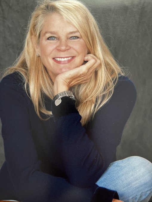 One of my favorite photoshoots with my dear friend and fellow actor @SusanLanier_  #headshot https://t<a href="/tag/headshot"class="tags"><span>#headshot</span></a>
