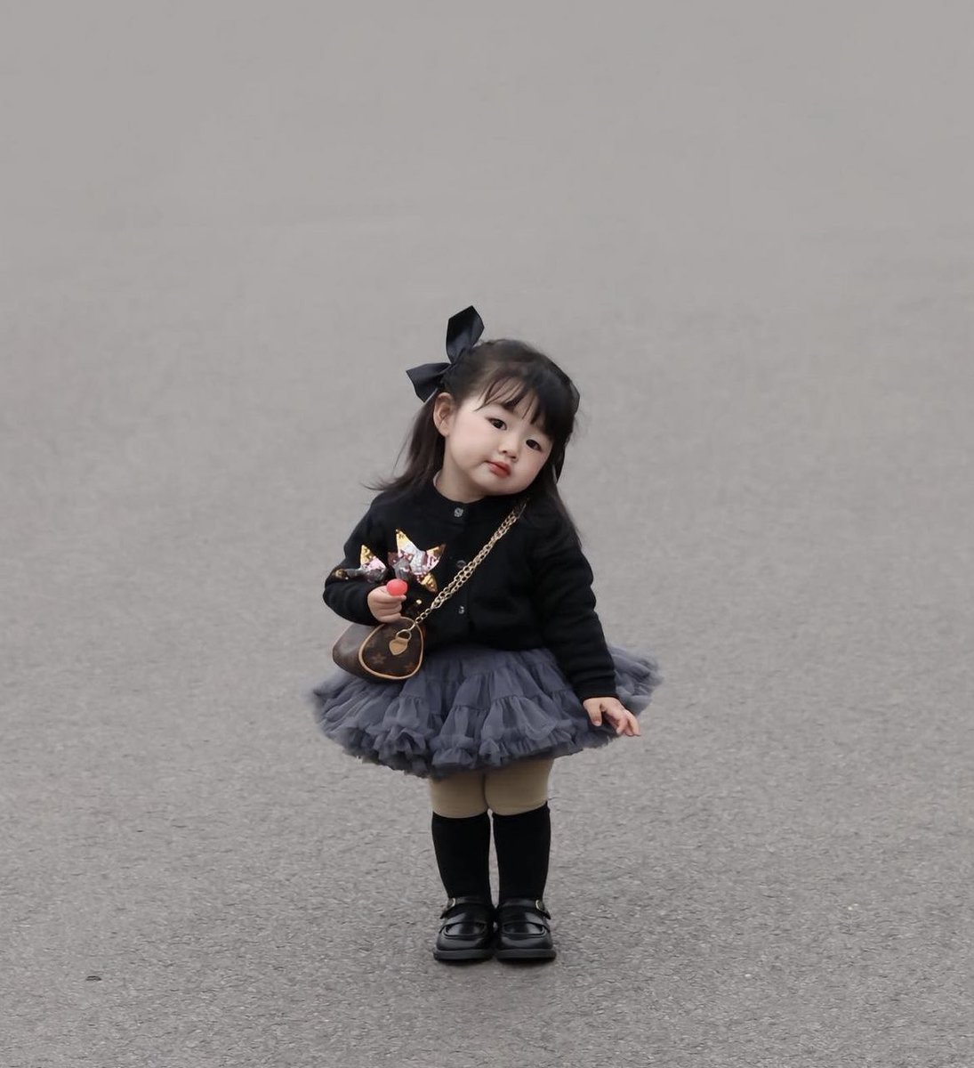 blxcknicotine's tweet photo. I’m gonna dress up my future kids like this 😍 https://t.co/CLpFqapANm