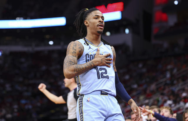 NBAdoPovo's tweet photo. URGENTE

Ja Morant  vai ficar afastado do Memphis Grizzlies por tempo INDETERMINADO

O técnico do Grizzlies anunciou que não tem previsão dele voltar ao time https://t.co/ymn0pAy3GD