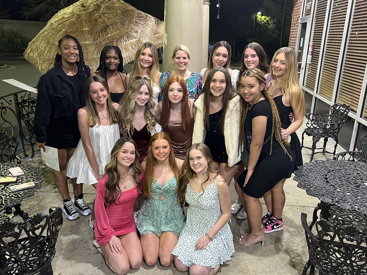 MHSVarJVCheer's tweet photo. End of year cheer banquet for our JV team!🎉 Thank you for a wonderful season!❤️ https://t.co/6FwlM8PEAU