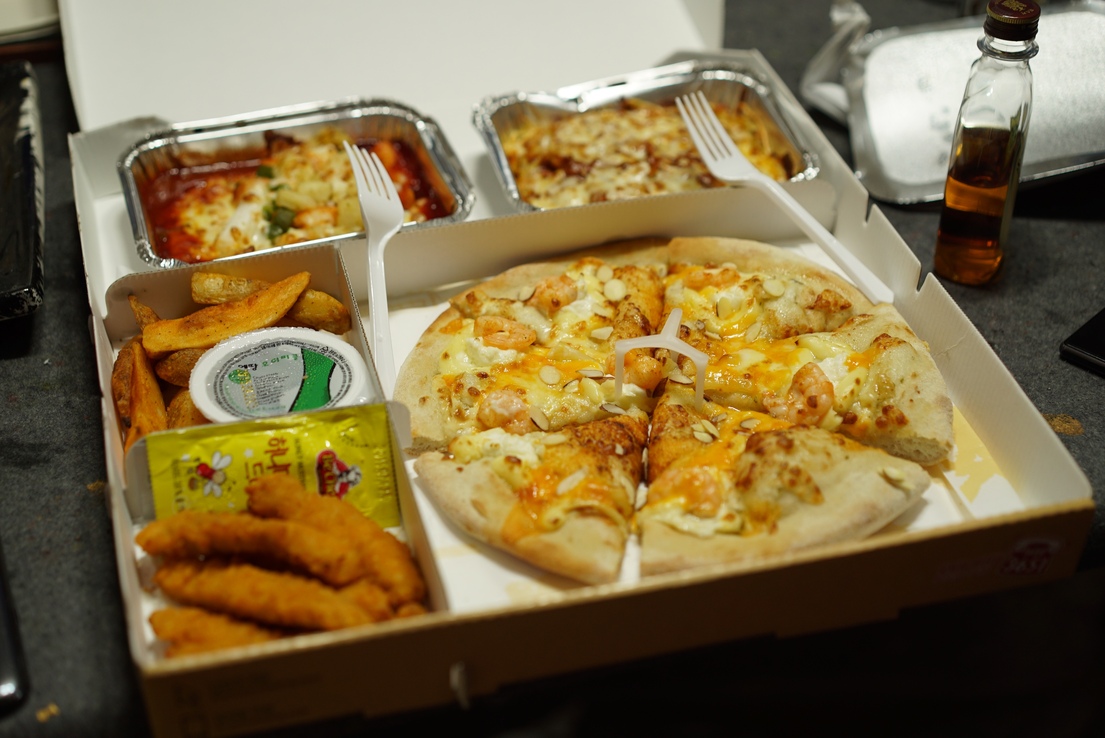 friendlyflorid2's tweet photo. 😍😍😍😍 #galentinesday #Seafoodsource #SeafoodSource 
Source: https://t.co/70i7SJe3PL https://t.co/ju1aiADhQU