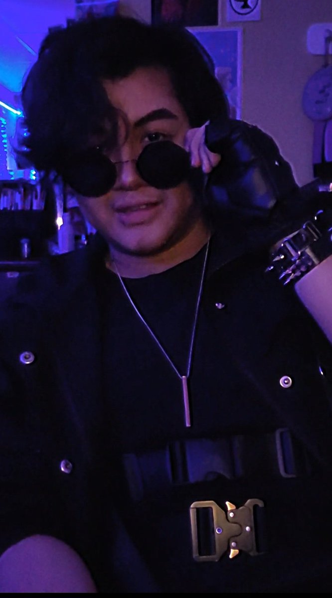 nuevaofnight's tweet photo. Without taking any new ones, post photos of you as: 
1) a romanceable NPC
2) a quest-giver NPC
3) the final boss of a game

The real lore is that none of these characters actually fit the description but based off of looks ABSOLUTELY fits https://t.co/sUxlEWCRw3