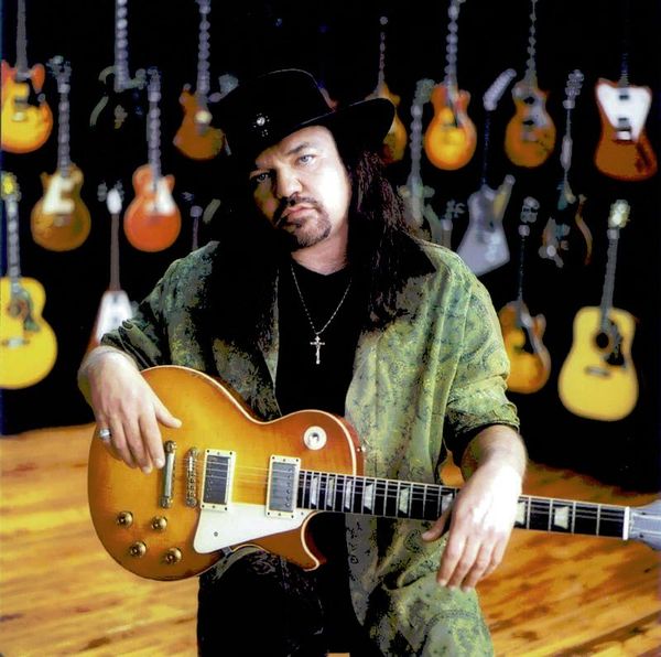 A los 71 años falleció #GaryRossington, leyenda del Rock Sureño y último sobreviviente de los integrantes originales de #LynyrdSkynyrd. Arrastraba problemas cardíacos desde hace tiempo. Será recordado.