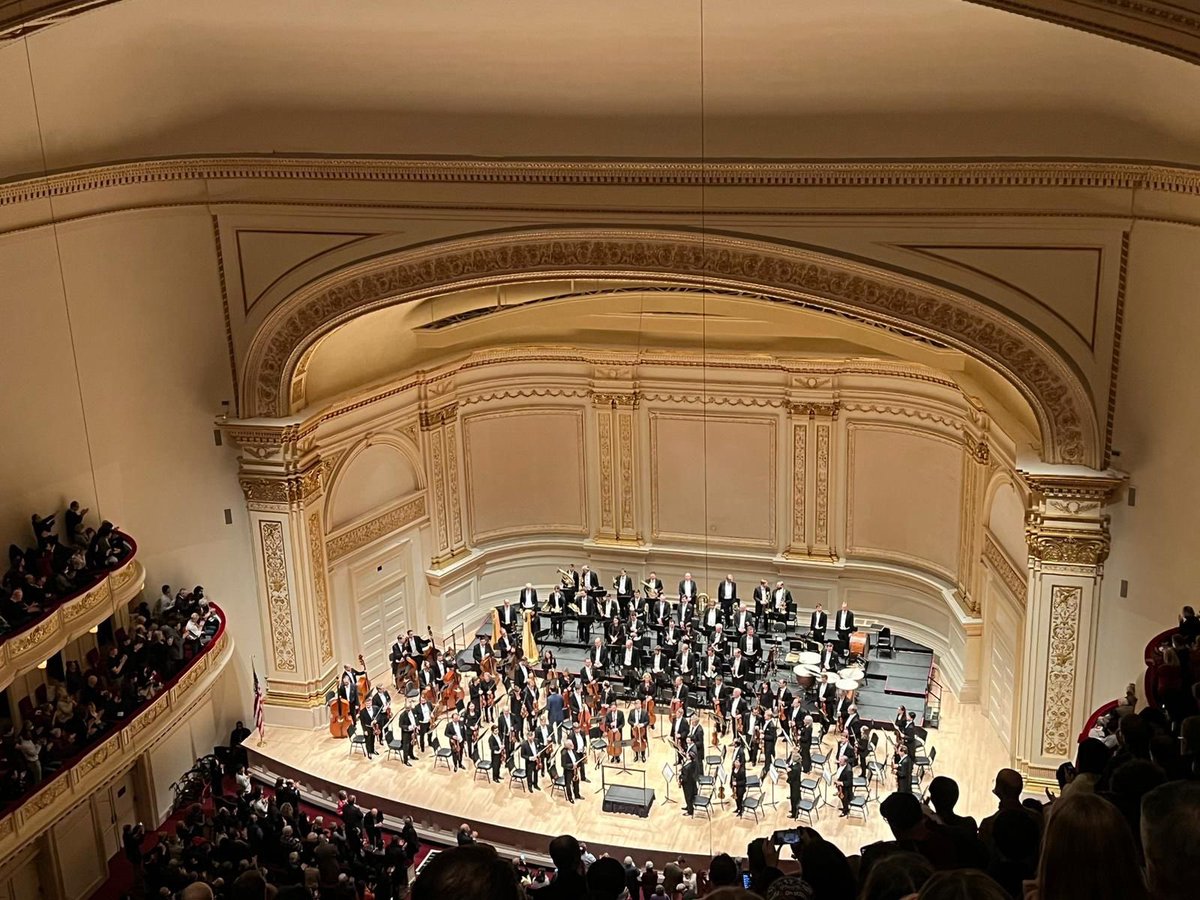 Stunning performance of Anton Bruckner‘s Symphony Nr. 8 by @Vienna_Phil and conductor #ChristianThielemann. Full house and standing ovations at @carnegiehall. 🎶 👏 #WienerPhilharmoniker #AustriainUSA