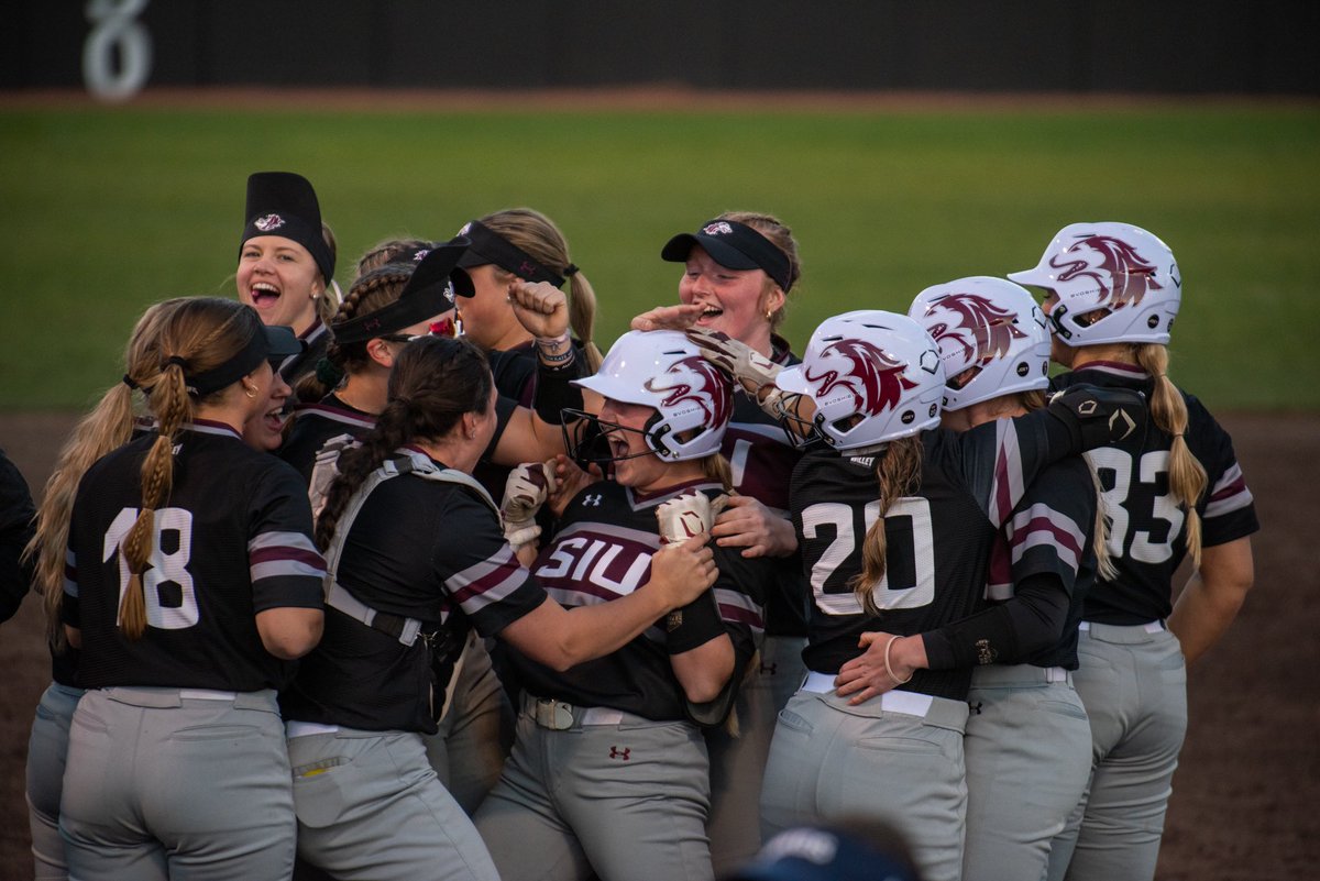 Saluki Softball tweet media