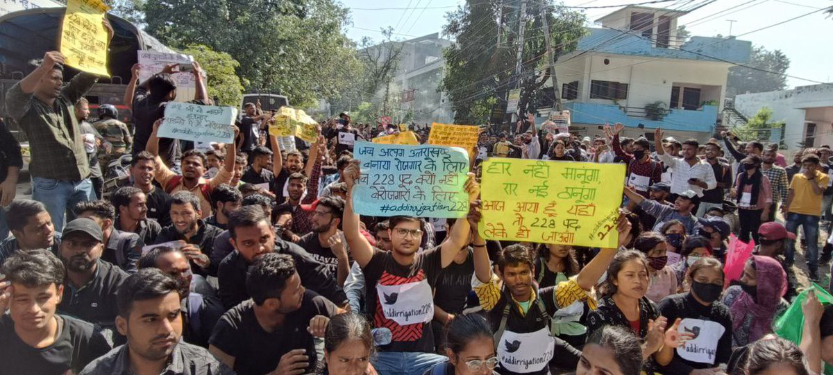 AshishR28487985's tweet photo. #UKPSC_JE #justice_with_UKPSC_JE_students @DrRkumar92 @pushkardhami @PMOIndia @AmitShah https://t.co/2dAL8ca6ty