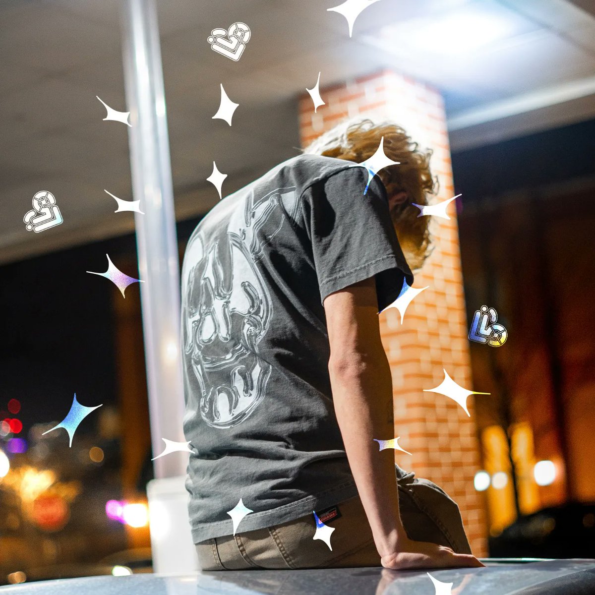 MarkStaszel's tweet photo. Lurk Supply is now available again!
Been working on this one for a while and it's finally time to drop ✨🙏
https://t.co/nvwU7M3vwr https://t.co/a2roEy4KG2