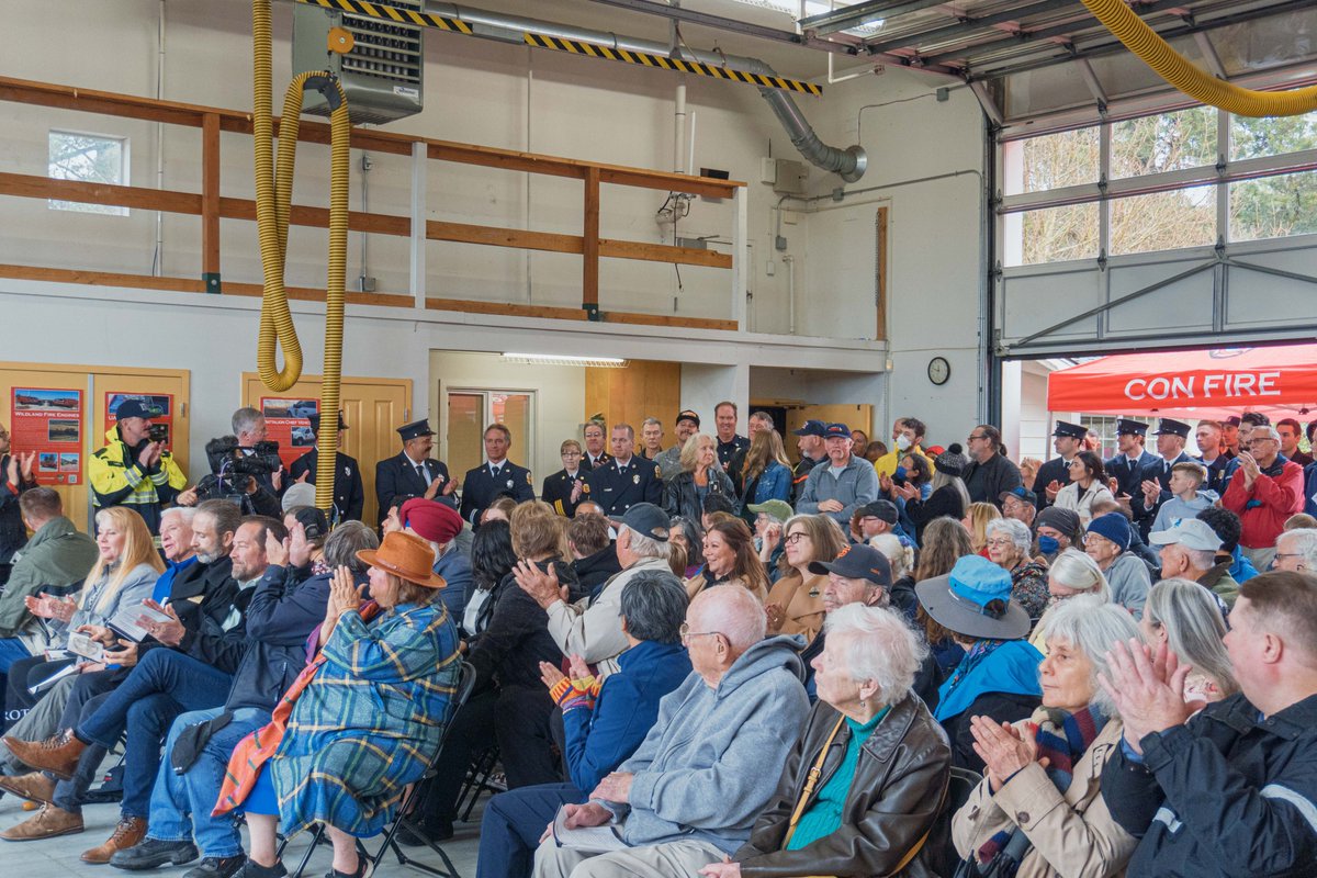 DevinMurphyDTM's tweet photo. This weekend, we re-opened a fire station in Pinole after 12 years of closure.
I always have been and will be about action. As Mayor of @CityofPinole, I'm just grateful for the opportunity to deliver for my constituents. #Open74 https://t.co/1QQMKA38DO