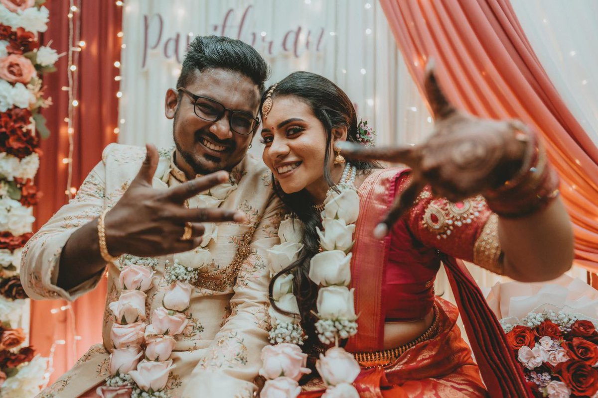 AndrewkoeStudio's tweet photo. “I’ve signed up for ‘No Monday Blues for life’.”
#Engagement Embellishments with Tracy & Parvithran.
-
#andrewkoestudio #photography #malaysianwedding #weddingphotography #sonyalpha #sonyalpha7iv #sonymalaysia #capturingemotions #lovemoments #indianwedding #engagement https://t.co/CInRggyUgL