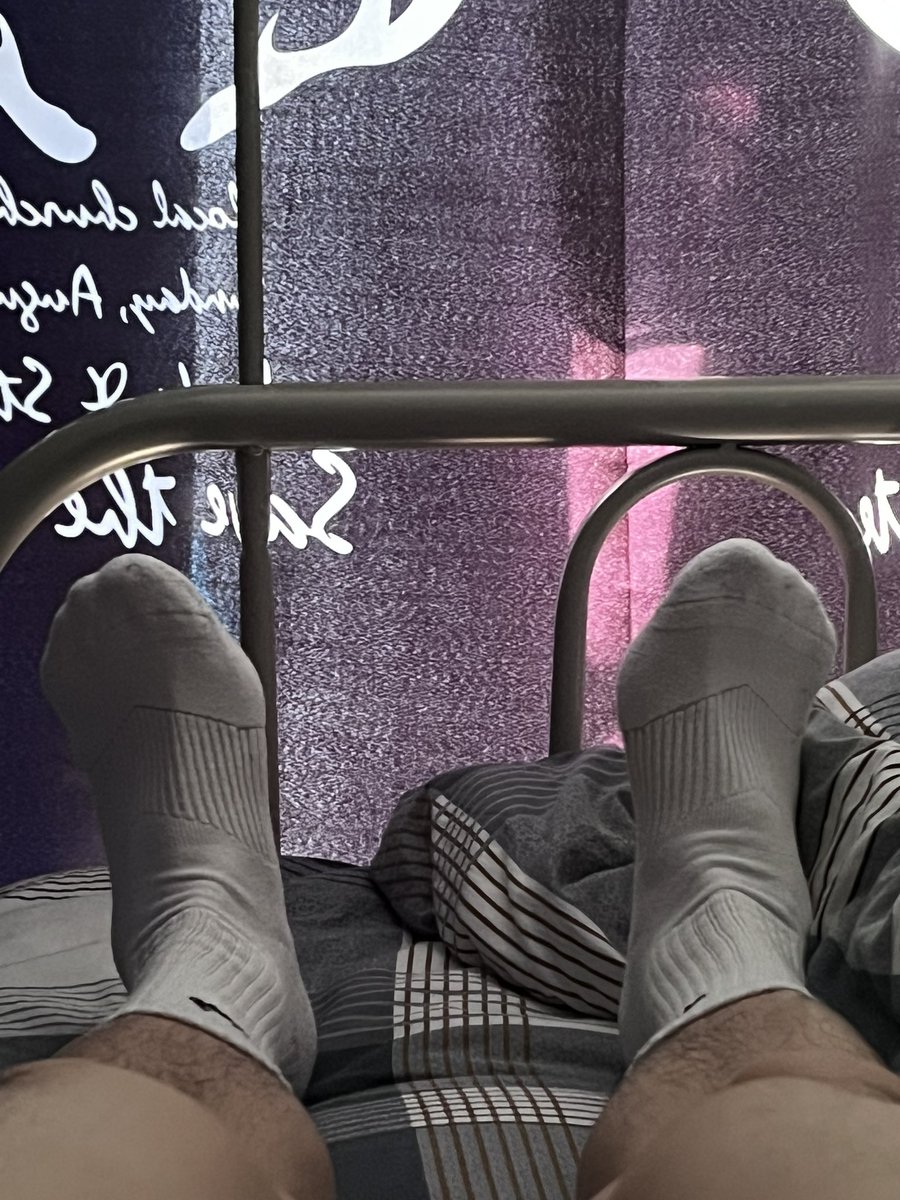 viewer_xc's tweet photo. 🧦 https://t.co/EXyxdfKEMg