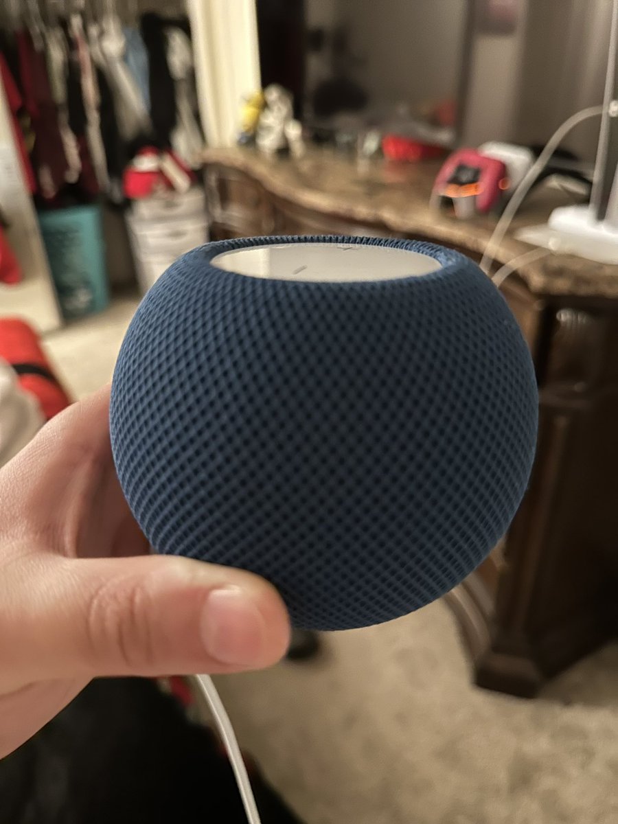 noon_vlogs's tweet photo. Mini home 🏡 pod always awesome to have around 🥹 #minihomepod #mini #Apple #Beats #homepod #ihome https://t.co/G6oOKTlf56