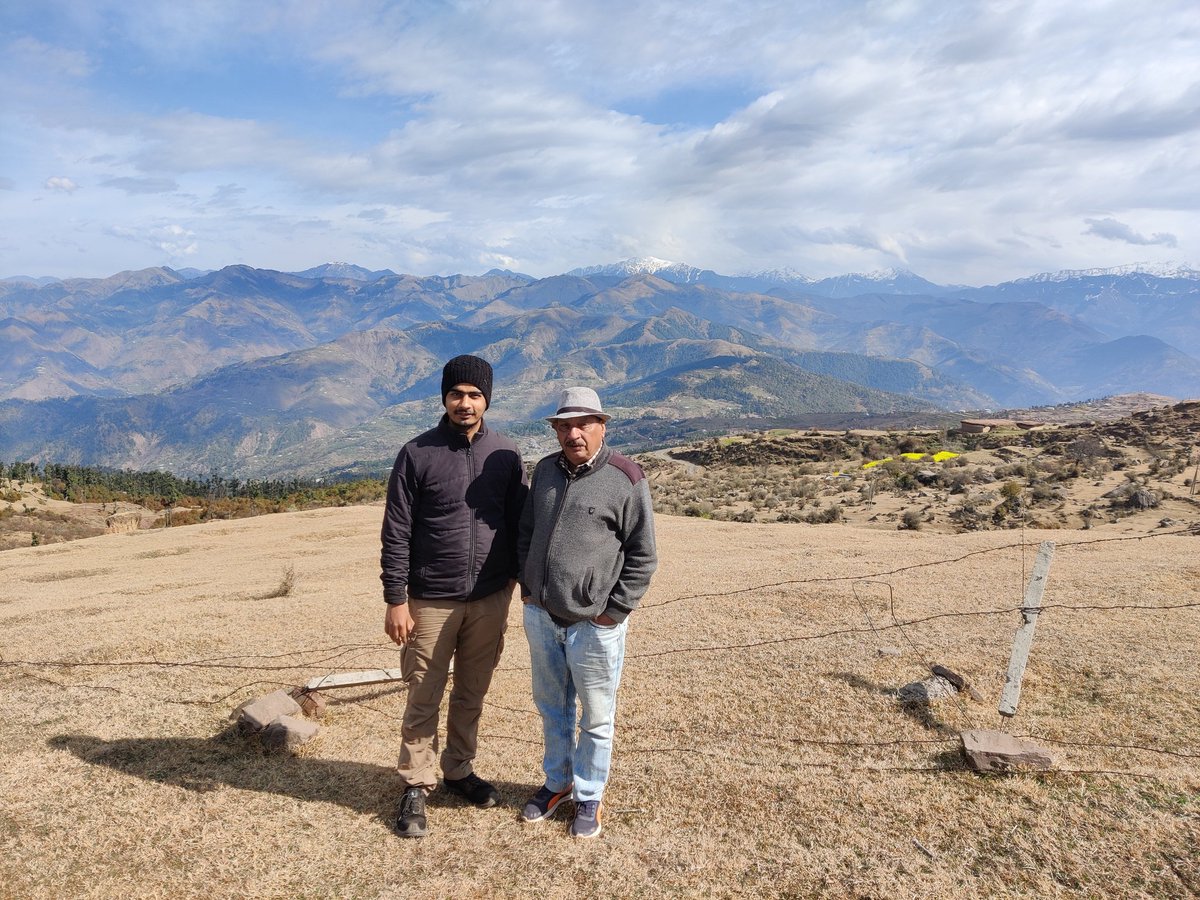 apsgeo002's tweet photo. Some field movements with my supervisor (Dr. R.K. Sehgal, Scientist-E) and co-supervisor (N. Premjit Singh Scientist- B), #WIHG @AcSIR_India #india https://t.co/jXhBRHgfKs