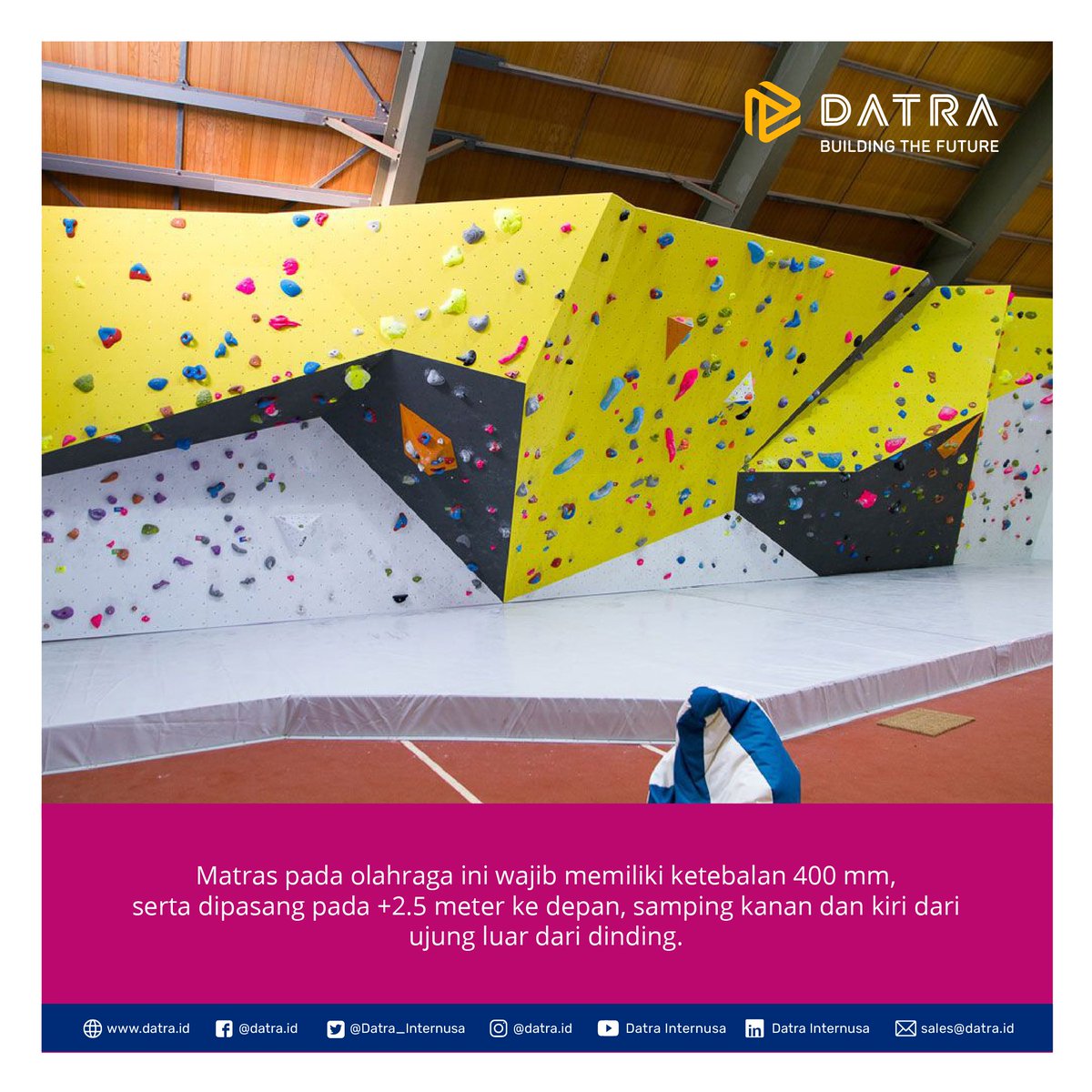 Datra_Internusa's tweet image. Olahraga wall climbing juga memiliki equipment khusus untuk setiap disiplin/kategori. Pada Boulder Wall, diwajibkan memiliki matras untuk fungsi keamanan pemain atau atlet. 🧑‍✈️

Kenapa sih harus pakai matras? Cek detailnya dengan slide gambar di bawah ya 👇
#datra #boulderwall