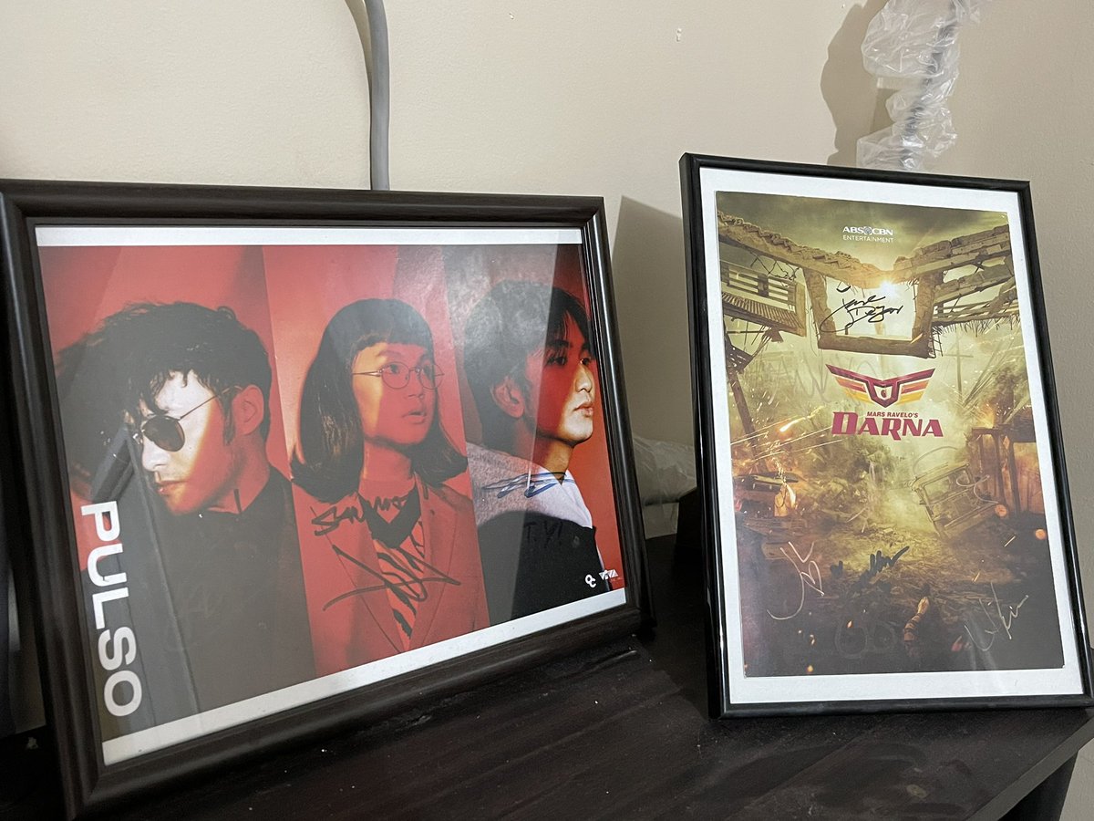 walakangpakeph's tweet image. Finally, placed in a frame 😍
My signed posters!

❤️ 

#BGYO #DARNA #PULSO 
@Adadieee @uniquesalongaph @OCRecordsPH @keancipriano @Imjanedeleon @superjanella @bgyo_ph @BGYO_Gelo @BGYO_Akira @BGYO_JL @BGYO_Mikki @BGYO_Nate