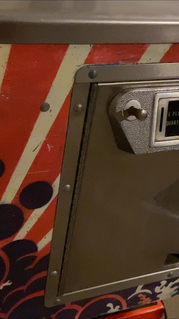 STPinball's tweet image. It isn’t perfect, but better than all blue. instagr.am/reel/Cpblx11tx…