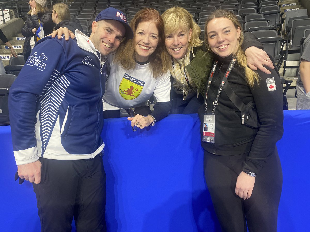 cbccolleenjones's tweet image. This is Maddie Kelly &amp;amp; Luke Saunders cheering for their moms at the 2003 Worlds.
Twenty years later Maddie works for @CurlingCanada putting on the Brier &amp;amp; Luke is playing in it.
So of course Kim &amp;amp; I are here cheering them on. 
Role reversal!
#cbccurl