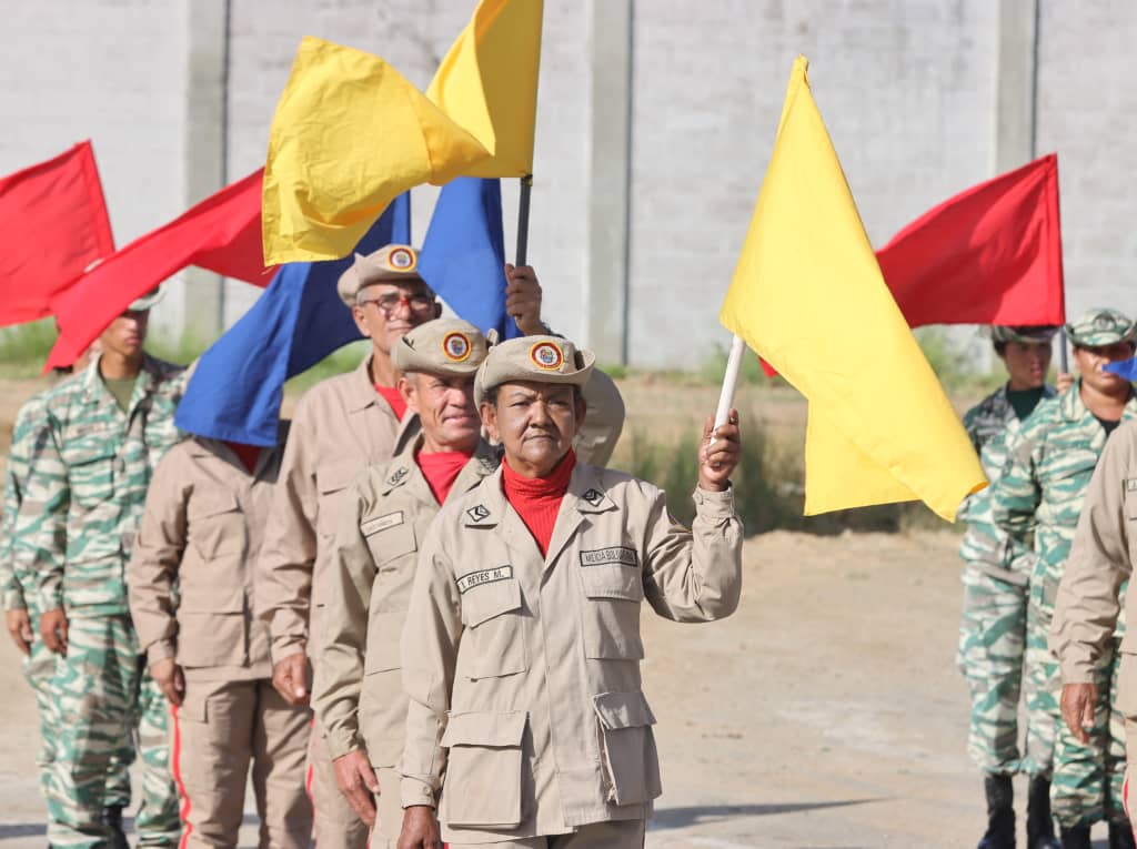 PartidoPSUV's tweet photo. Neoespartanos rindieron homenaje a Chávez a 10 años de su siembra
https://t.co/zWT928IOJA
#YoSoyChávez https://t.co/P4UQb7Oi72