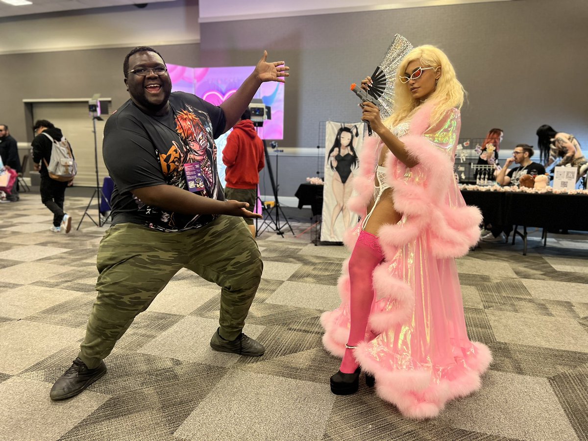 DeadSkyline on Twitter: "Well with this year’s @WaifuExpo coming at a close I thought I should