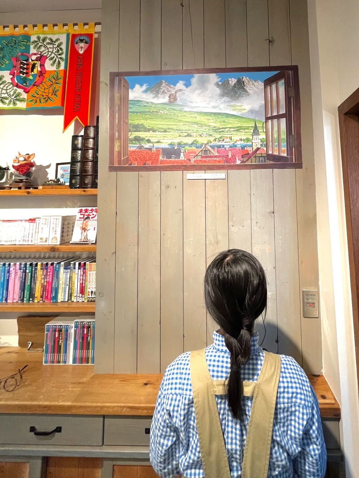 額縁入り】ジブリ美術館オリジナル 壁窓 「ハウルが来る町」宮崎駿(検 額縁入り】ジブリ美術館オリジナル 壁窓 「ハウルが来る町」宮崎駿(検