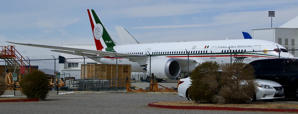 ShorealoneFilms's tweet image. The now ex-Mexico Air Force One #787…still sitting at #VCV 03-05-23