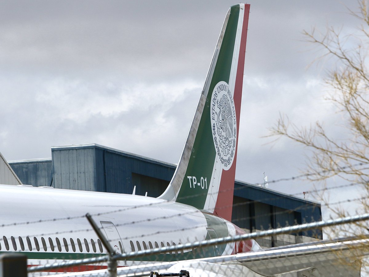 ShorealoneFilms's tweet image. The now ex-Mexico Air Force One #787…still sitting at #VCV 03-05-23