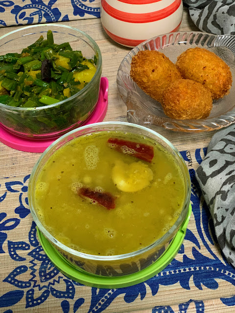 Somasray's tweet photo. #yellowsplitpeas #soup #bengali #jujube TOPA KUL DIYE MOTOR ER DAL https://t.co/aue07Zjmzf https://t.co/1P51OhrcZI