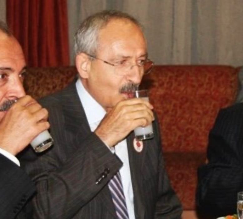 Sevgi Akarçeşme on Twitter: "Kime ne? İçki içen adil ve dürüst birini