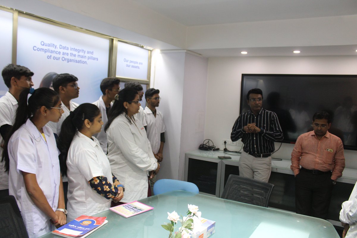 InterveinRLPL's tweet photo. It was a pleasure to host students from @indrashil_u  at #interveinresearchlabspvtltd, to interact with them and to show them what we have, with possibilities of excellent collaboration in the near future.
#irlpl #research https://t.co/UHrikZAu9N