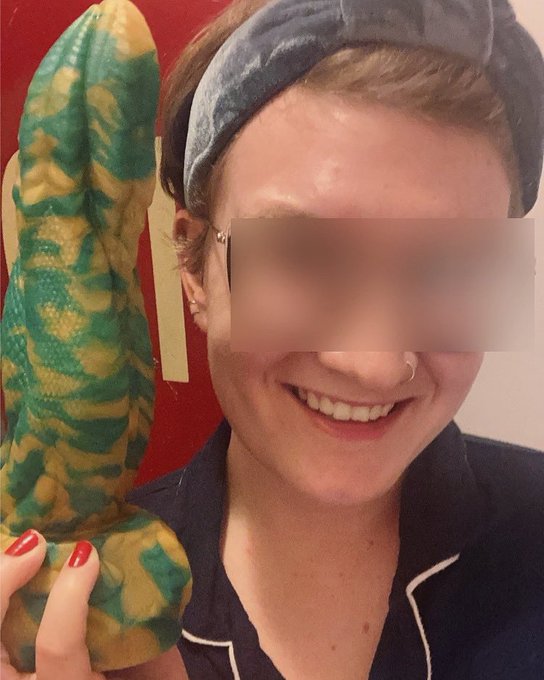 Guess where this went? 🤫🔙🚪🤤 I can&rsquo;t waaaaait to share this video with you!   ⬆️FREE LINK IN BIO⬆️  #baddragon<a href="/tag/dp"class="tags"><span>#dp</span></a><a href="/tag/doublepenetration"class="tags"><span>#doublepenetration</span></a><a href="/tag/baddragon"class="tags"><span>#baddragon</span></a><a href="/tag/0nlyfans"class="tags"><span>#0nlyfans</span></a><a href="/tag/fantasytoys"class="tags"><span>#fantasytoys</span></a>