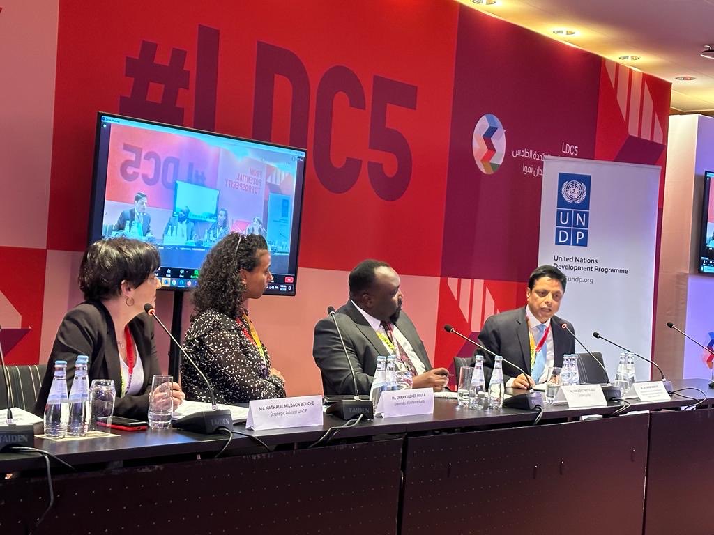 Ratnakaradi's tweet photo. ⁦@UNDP⁩ @QFFD event on #innovation #digitalization at #LDC5. My key message: #Ecommerce offers great opportunities for #women #entrepreneurs. Need 2 scale up successful interventions by broadening and deepening them ⁦@EIF4LDCs⁩
⁦@wto⁩ ⁦⁦@SSWA_UNESCAP⁩ https://t.co/HlumajAatj