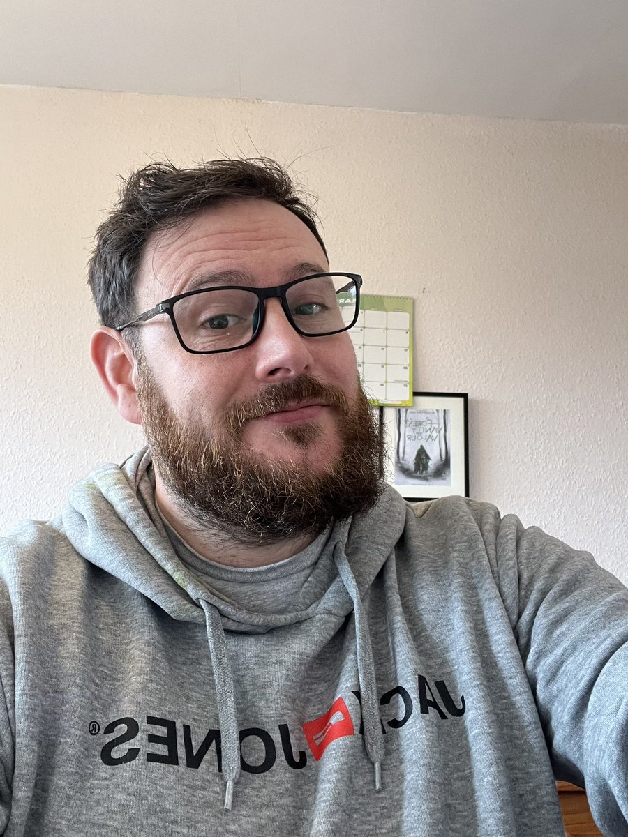 2 writing sprints down and 2 more to go! Busy afternoon too as I’m finishing proofing my next release and I’ve got some promo stuff to start organising! No idea how I used to do all this ontop of a full time job! #authorlife #amwriting