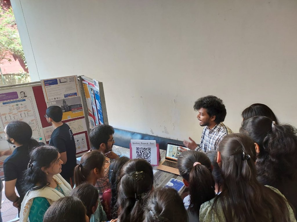 IIScQuanTech's tweet image. IISc Open day 2023 with interesting demonstrations, science models, and fun experiments! Glimpses of young minds, students, science-technology enthusiasts, and the public interacting with IISc&apos;s Quantum Technology research students.
#Openday2023 #IIScOpenDay2023 @iiscbangalore